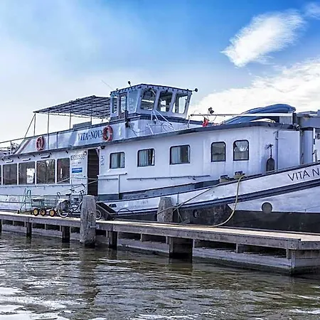 Nova Botel Amsterdam