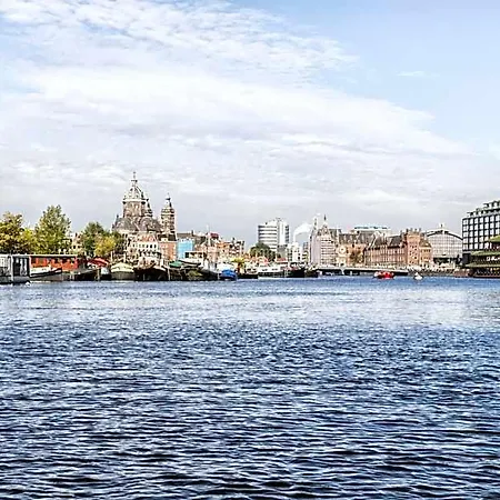 Nova Botel 2*