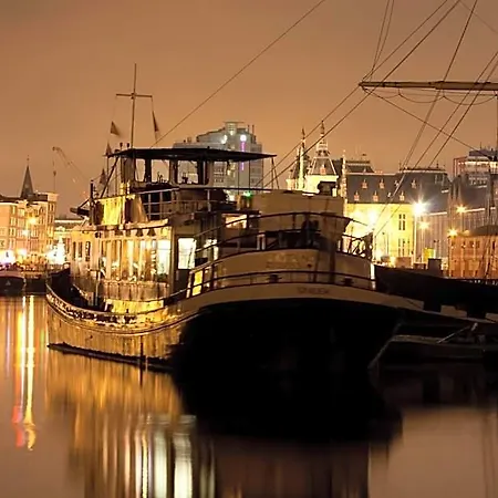 Botel Nova 2*