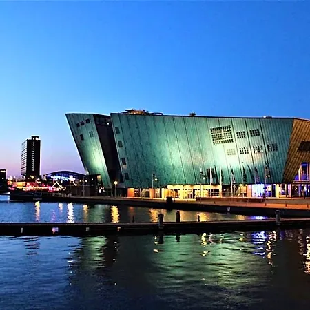 Botel Nova 2*