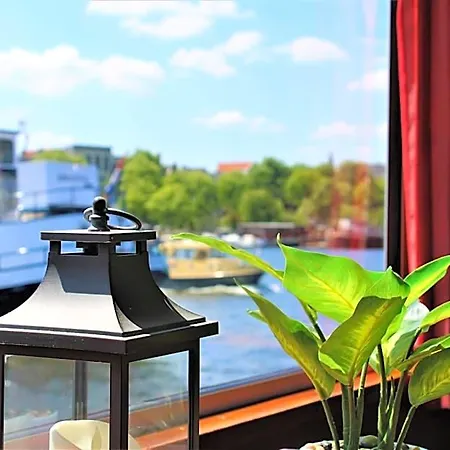 Nova Botel Amsterdam