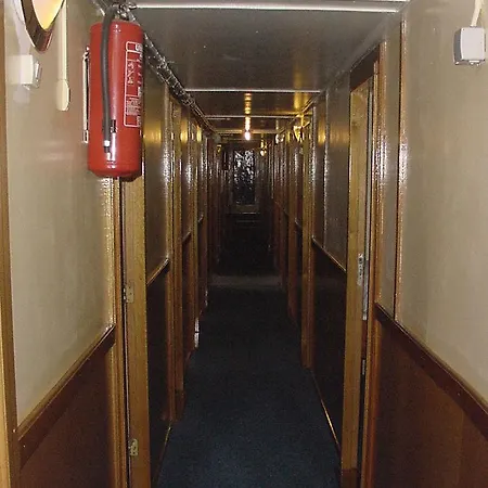 Nova Bådhotel 2*