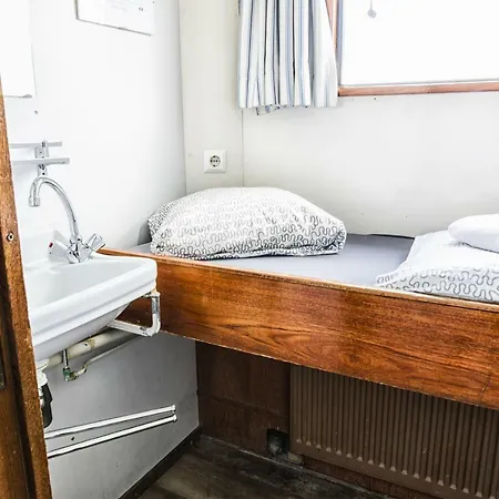 Ботель Vita Nova Амстердам