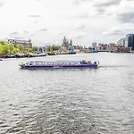 Botel Nova